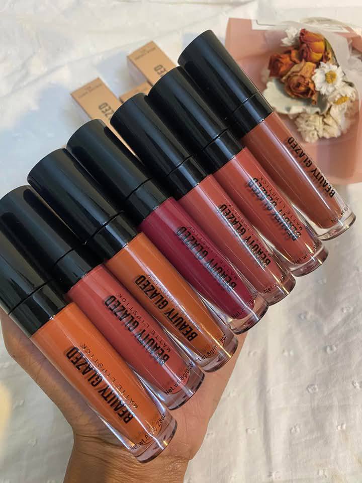 𝐁𝐞𝐚𝐮𝐭𝐲 𝐆𝐥𝐚𝐳𝐞𝐝 𝐋𝐢𝐪𝐮𝐢𝐝 𝐌𝐚𝐭𝐭𝐞 𝐋𝐢𝐩𝐬𝐭𝐢𝐜𝐤