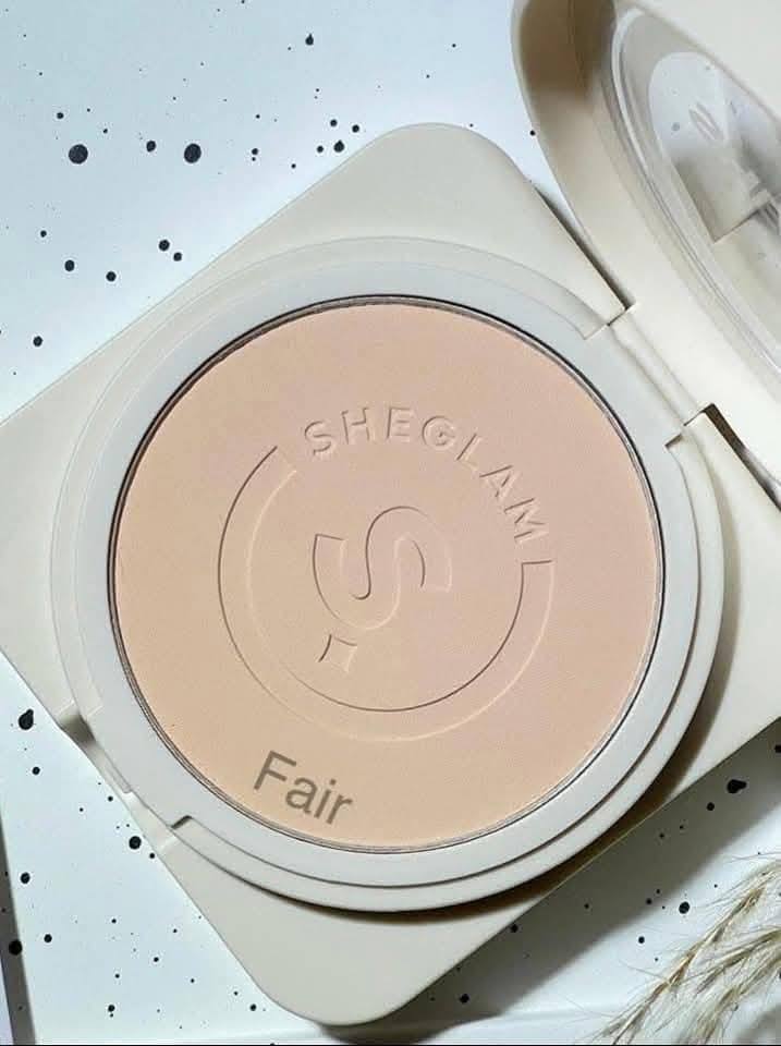 Sheglam Powder Foundation / Compact