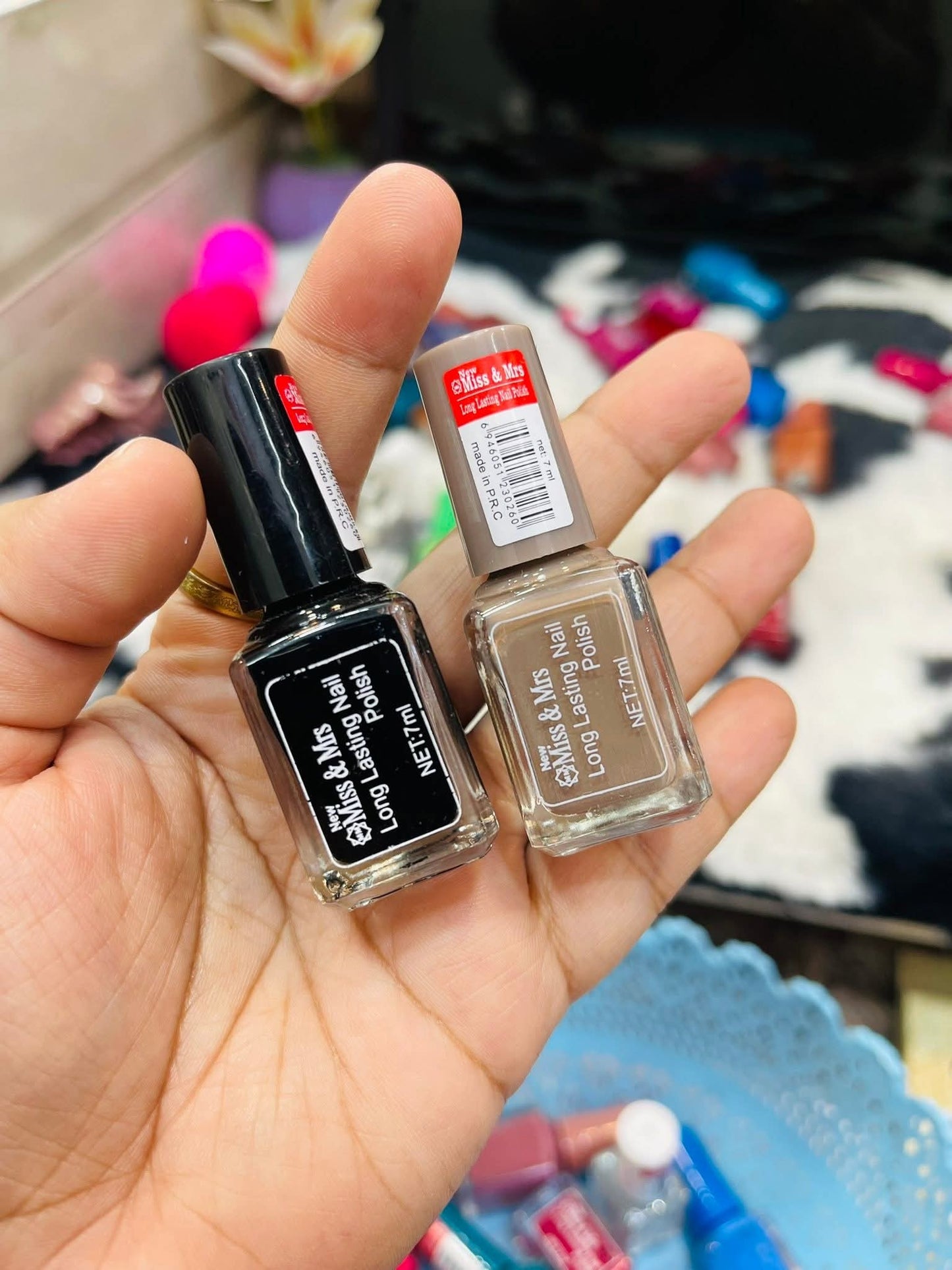 Miss & Mrs nail polish