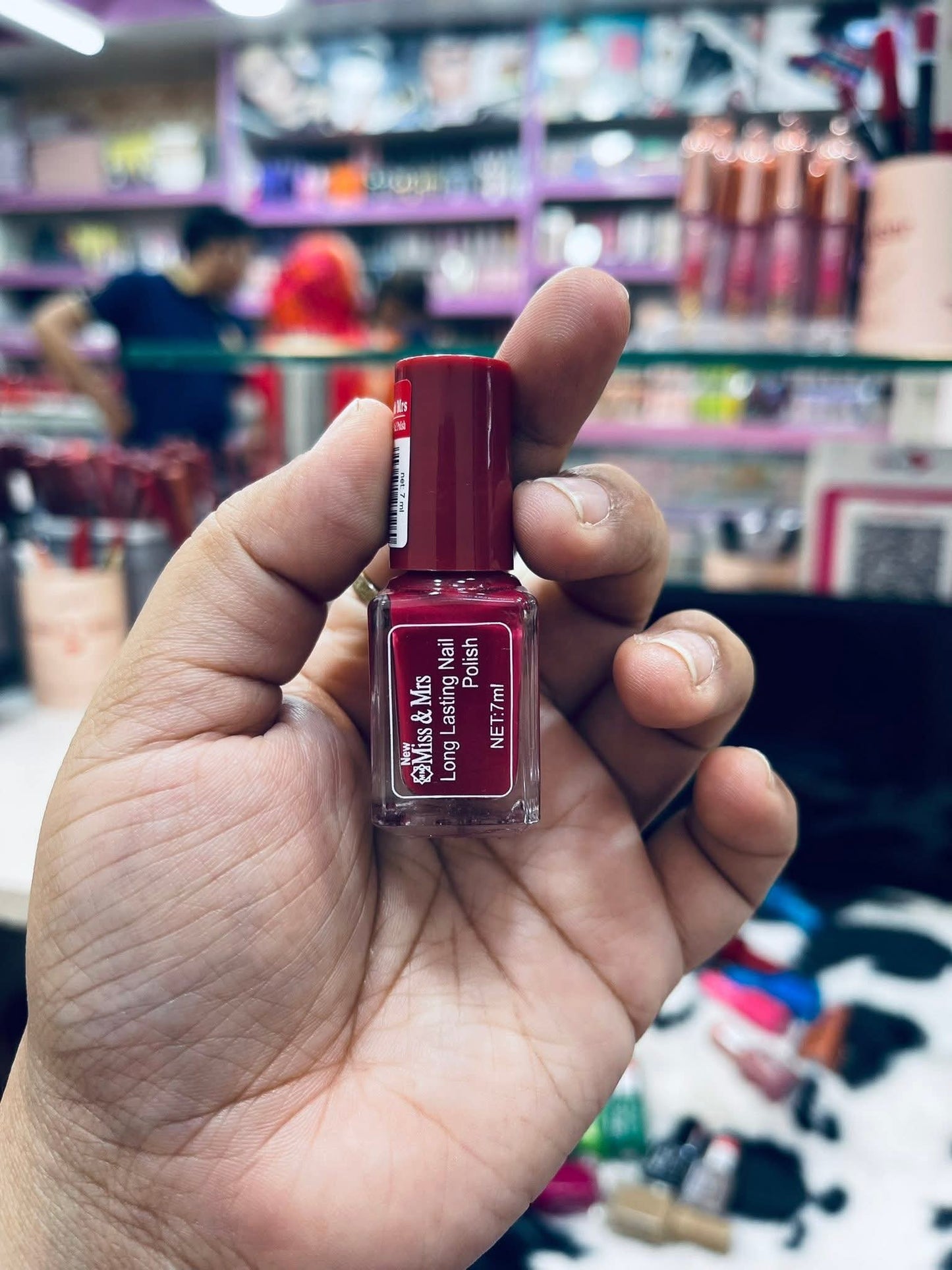 Miss & Mrs nail polish