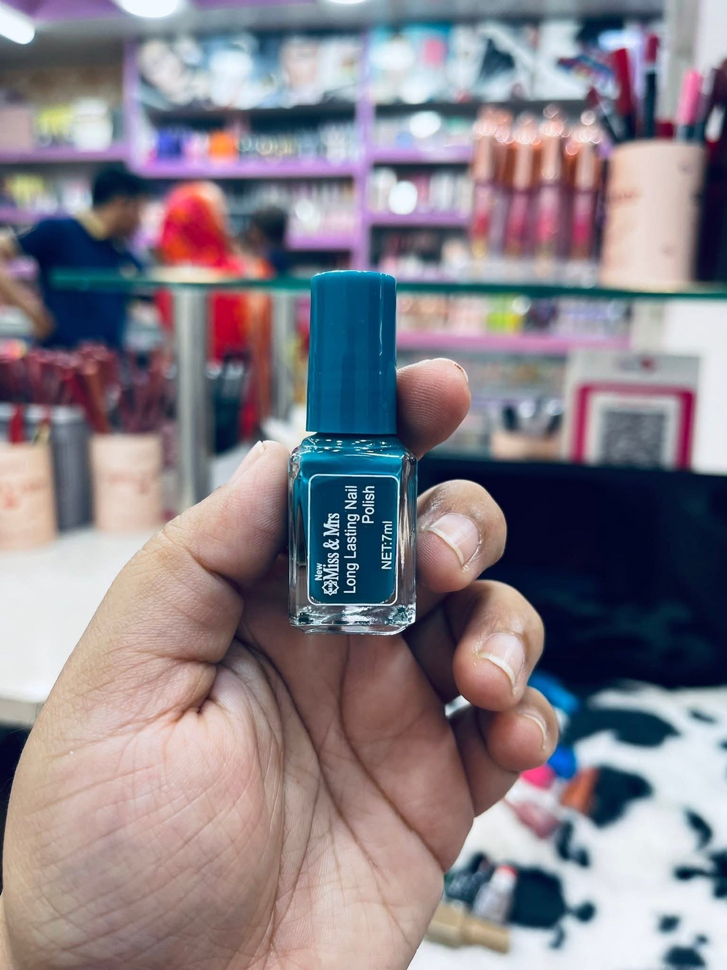 Miss & Mrs nail polish