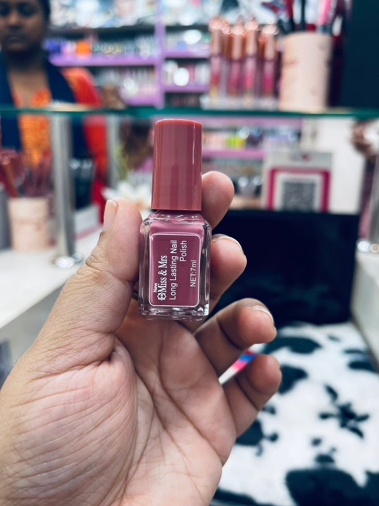 Miss & Mrs nail polish