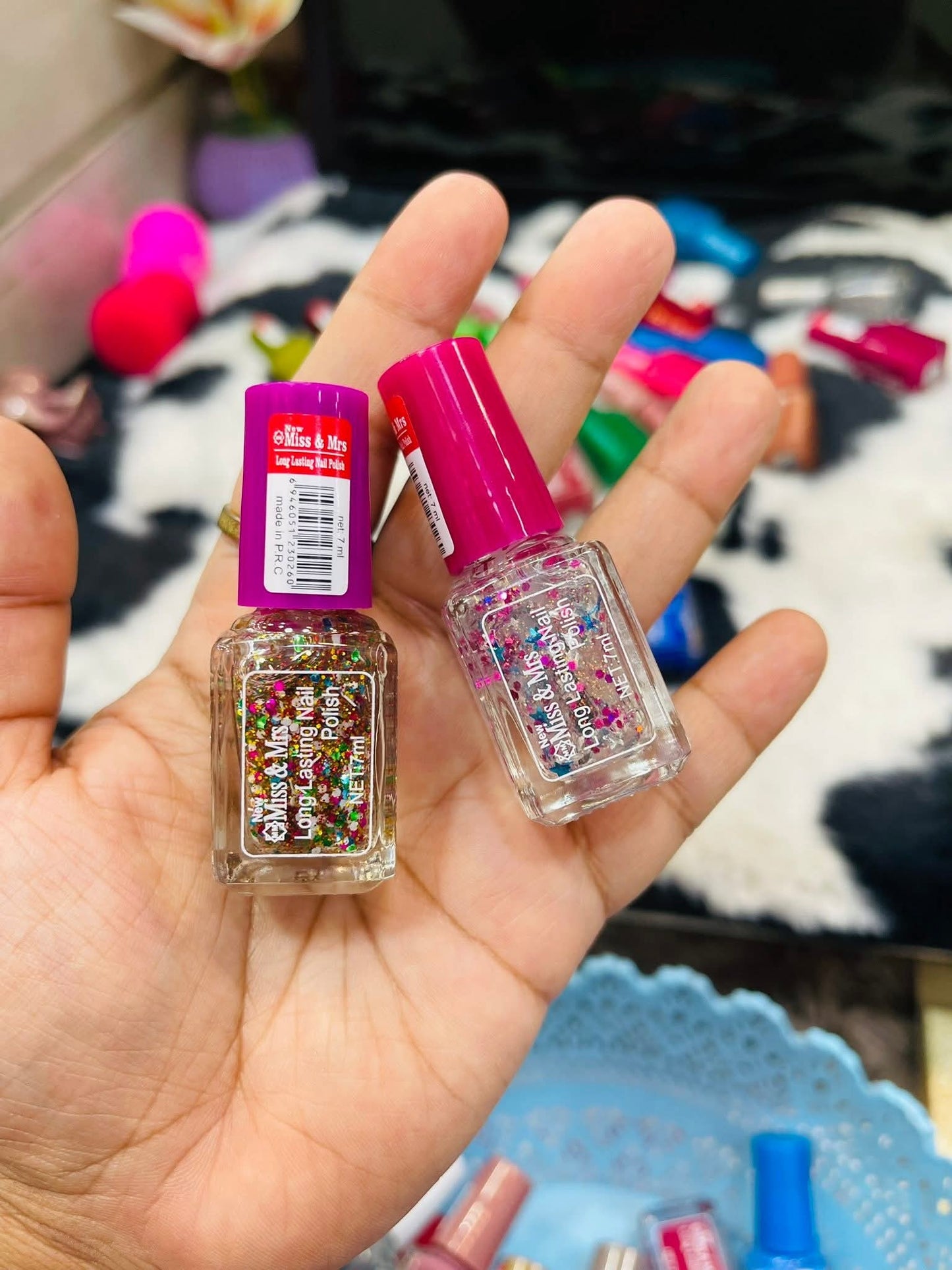Miss & Mrs nail polish