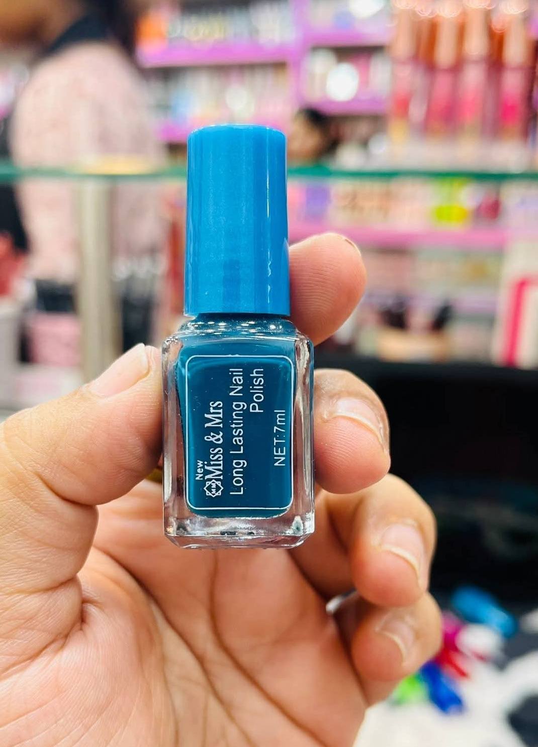 Miss & Mrs nail polish