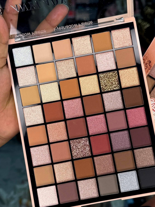 Any lady eyeshadow palette (Be Your Auty)