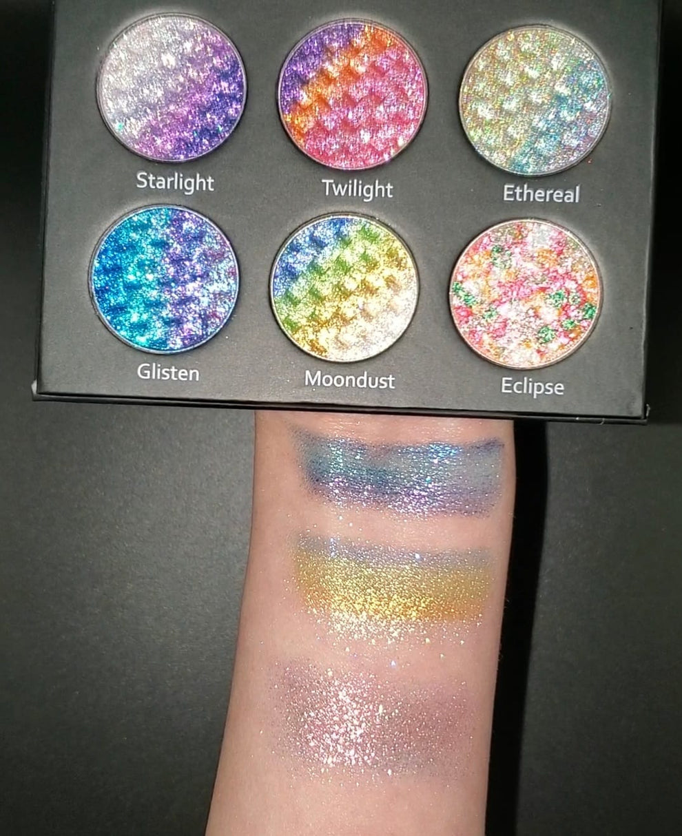 Everly Chromatic Fantasy Pressed Pigment ( Palette Eyeshadow )