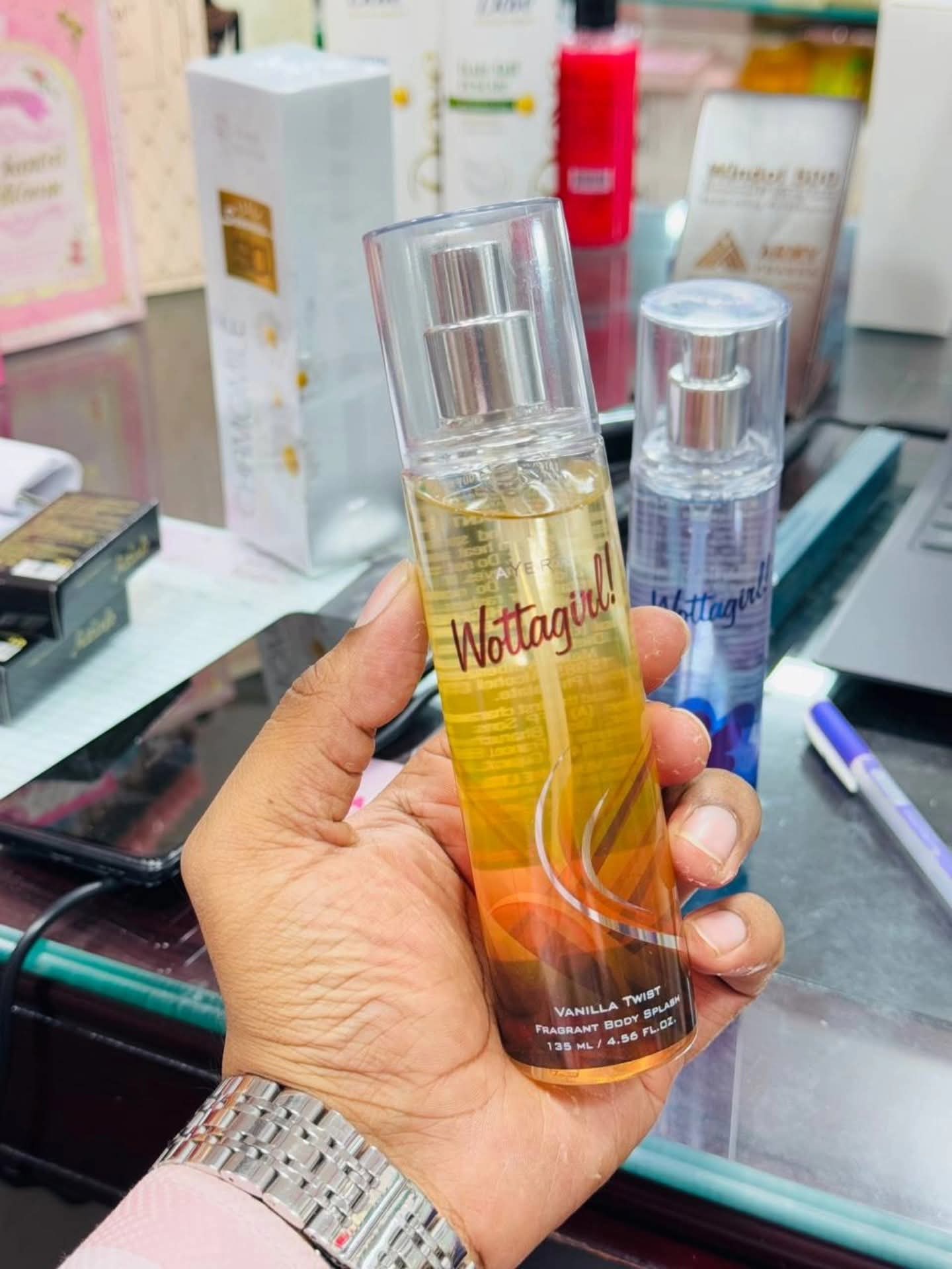 𝙇𝙖𝙮𝙚𝙧’𝙧 𝙒𝙤𝙩𝙩𝙖𝙜𝙞𝙧𝙡 𝘽𝙤𝙙𝙮 𝙈𝙞𝙨𝙩 💖